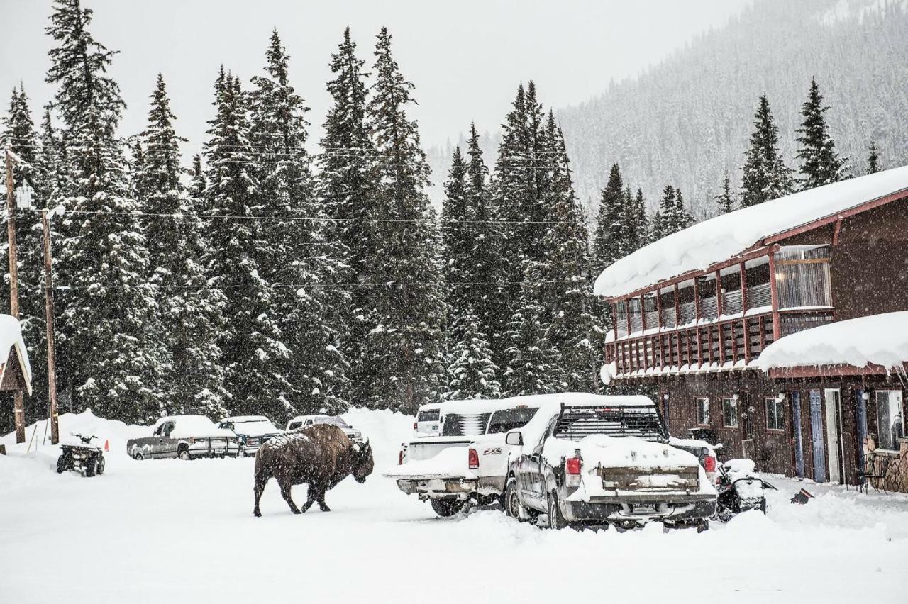 High Country Motel And Cabins Cooke City Exterior photo